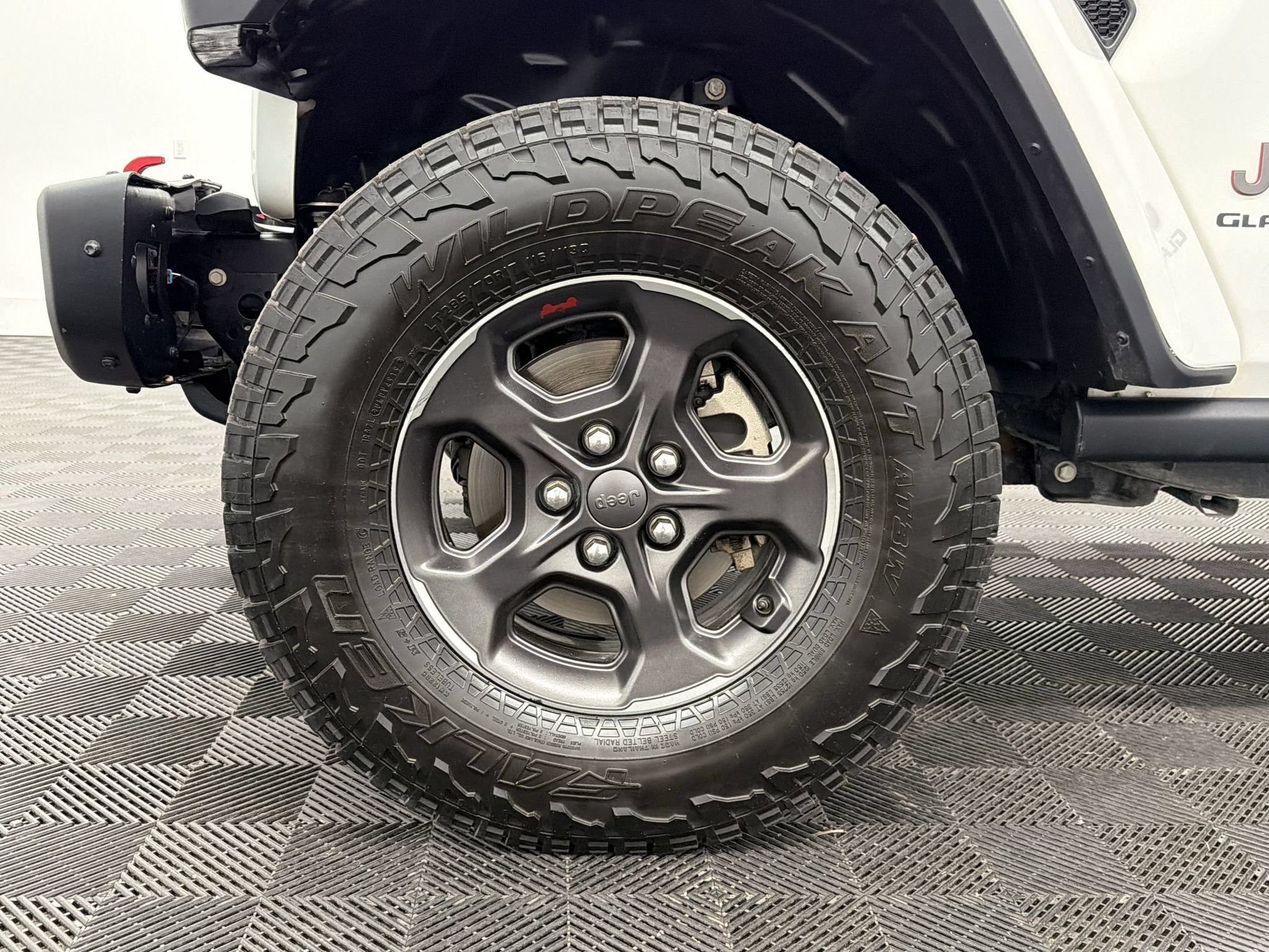 Used 2020 Jeep Gladiator Rubicon AWD/4WD image 12