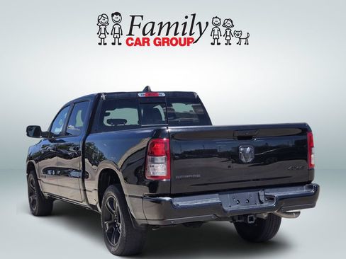 Used 2022 RAM 1500 Big Horn AWD/4WD image 3