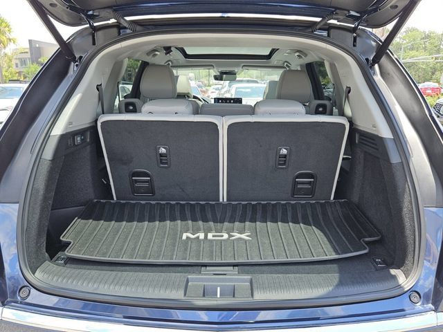 Certified 2025 Acura MDX w/ Technology Package FWD image 6