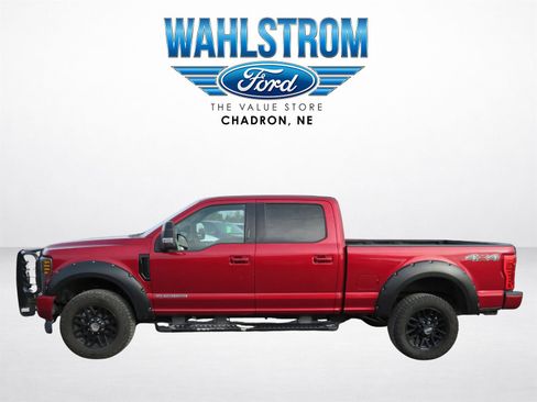 Used 2019 Ford F250 Lariat AWD/4WD image 2