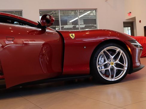 Certified 2022 Ferrari Roma image 51
