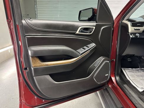 Used 2019 GMC Yukon Denali w/ Denali Ultimate Package RWD image 23