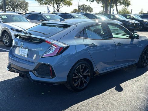 Used 2019 Honda Civic Sport Touring image 8