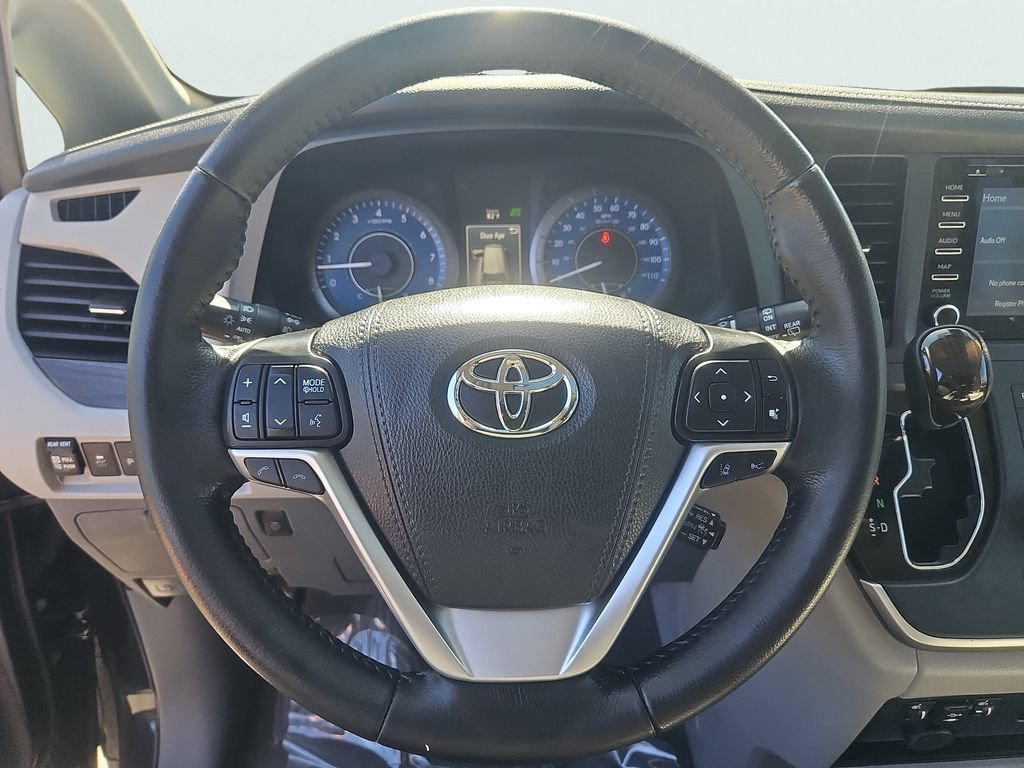 Used 2020 Toyota Sienna XLE w/ XLE Navigation Package AWD/4WD image 26