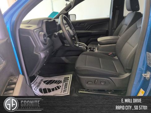 Used 2023 Chevrolet Colorado Trail Boss w/ Advanced Trailering Package AWD/4WD image 10