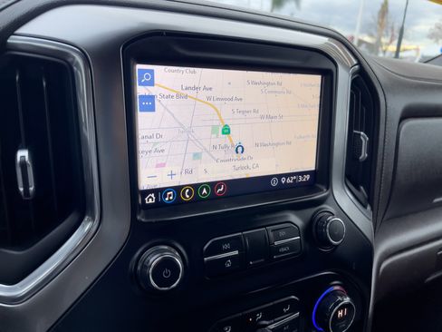 Used 2020 Chevrolet Silverado 2500 LTZ w/ LTZ Premium Package image 30