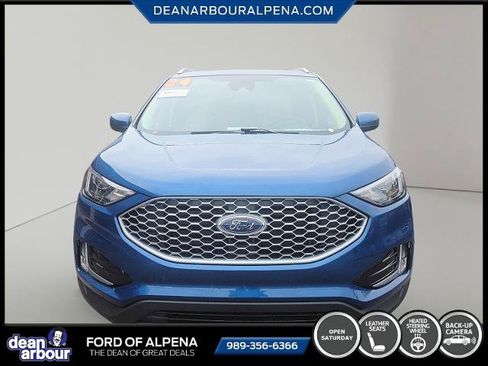 Certified 2024 Ford Edge SEL w/ Convenience Package AWD/4WD image 2