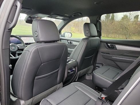 New 2026 Buick Enclave Preferred image 13