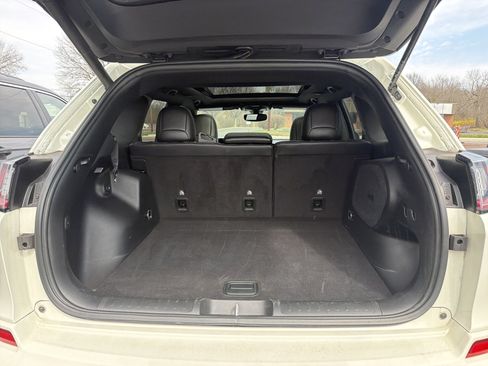 Used 2019 Jeep Cherokee High Altitude AWD/4WD image 9
