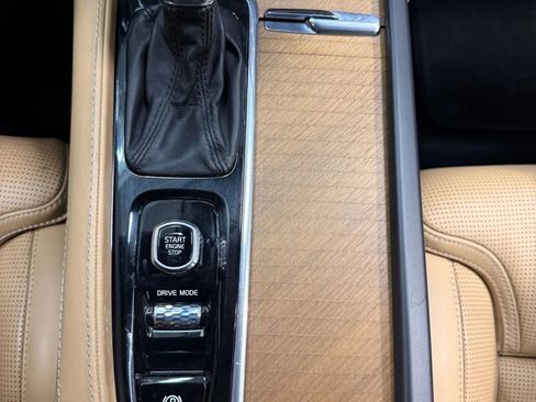 Used 2018 Volvo V90 T6 Inscription image 27