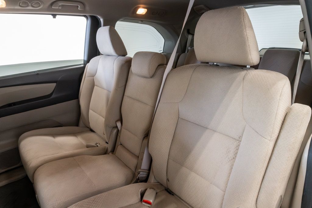 Used 2016 Honda Odyssey SE image 24