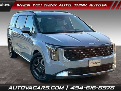 Used 2025 Kia Carnival SX