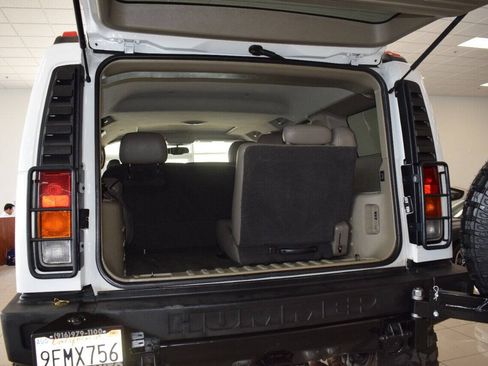 Used 2003 HUMMER H2 w/ Preferred Equipment Group AWD/4WD image 25