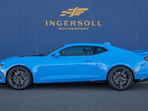Used 2022 Chevrolet Camaro ZL1 image 4