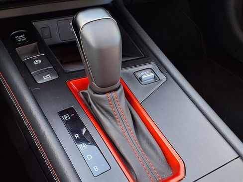 Used 2025 Nissan Kicks SR image 20