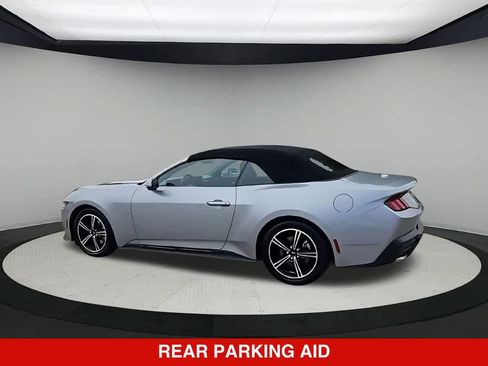 Used 2024 Ford Mustang Convertible RWD image 5