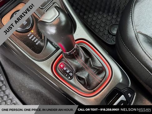Used 2019 Jeep Compass Trailhawk AWD/4WD image 16