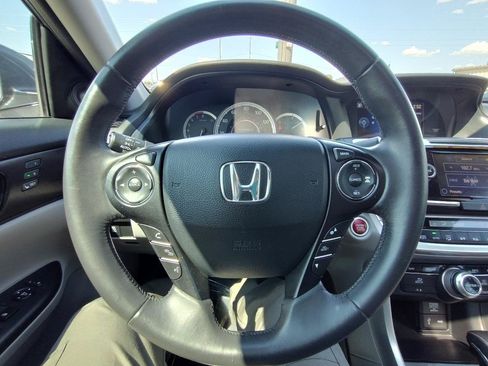 Used 2013 Honda Accord Touring image 18