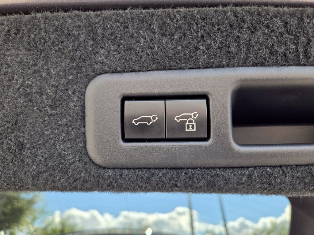 Used 2022 Lexus RX 350 F Sport w/ Accessory Package AWD/4WD image 10