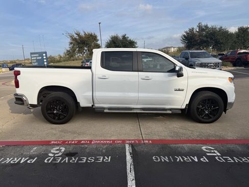 Used 2024 Chevrolet Silverado 1500 LT image 2
