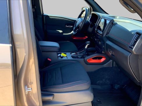 Used 2024 Nissan Frontier PRO-4X w/ Pro Convenience Package AWD/4WD image 9