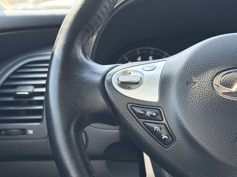 Used 2017 INFINITI QX70 AWD image 11