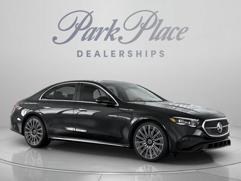 New 2026 Mercedes-Benz E 450 4MATIC Sedan image 29