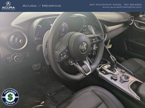 Used 2025 Alfa Romeo Giulia AWD w/ Driving Assist Package image 12