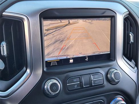 Used 2019 GMC Sierra 1500 SLT image 18