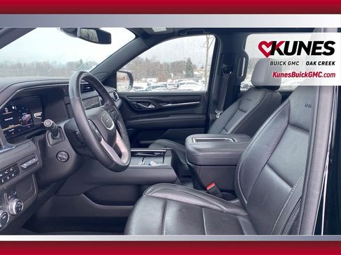 Used 2023 GMC Yukon Denali image 10