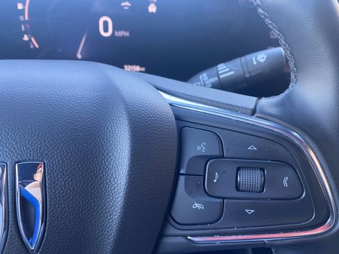 Used 2024 Buick Envista Sport Touring image 20