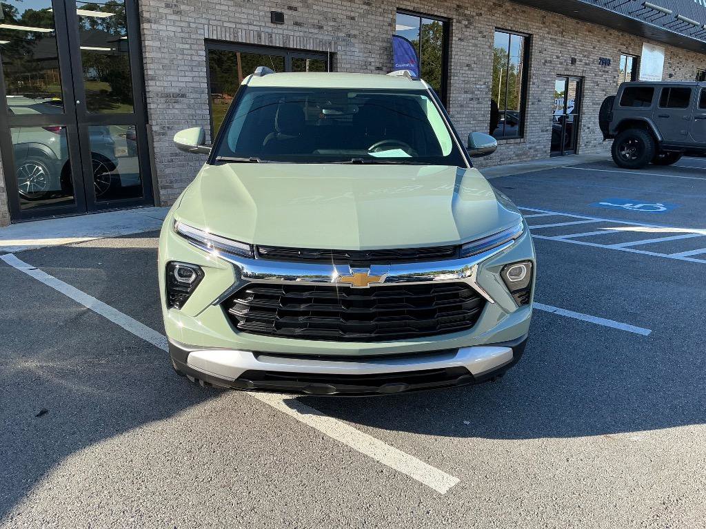 Used 2026 Chevrolet TrailBlazer LT w/ Convenience Package FWD image 9
