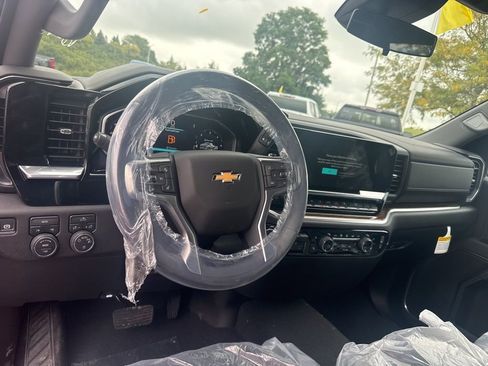 New 2026 Chevrolet Silverado 1500 LT image 34