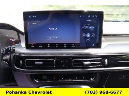 Used 2023 Lincoln Nautilus Reserve image 10