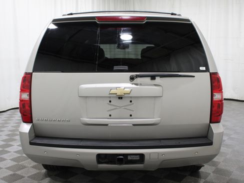 Used 2007 Chevrolet Suburban LT w/ LT Preferred Equipment Group image 32