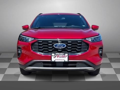 Used 2025 Ford Escape ST-Line Select w/ Tech Pack #1 AWD/4WD image 2