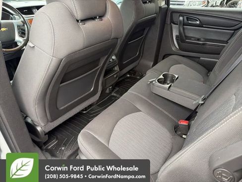 Used 2014 Chevrolet Traverse LT image 27