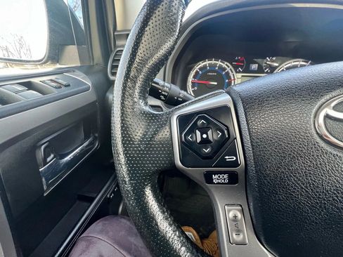 Used 2018 Toyota 4Runner Limited image 17