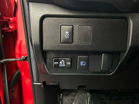 Certified 2023 Toyota Tacoma SR5 w/ Technology Package AWD/4WD image 25