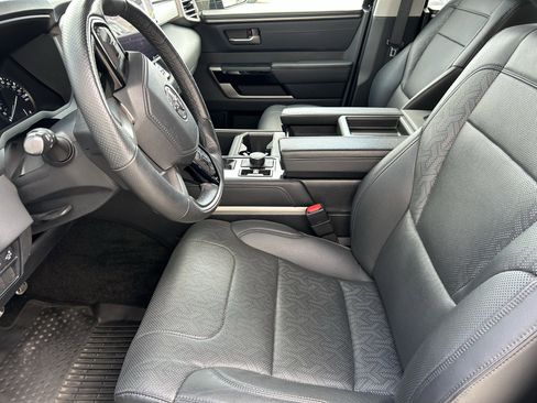 Used 2023 Toyota Tundra Limited w/ TRD Off-Road Package AWD/4WD image 17