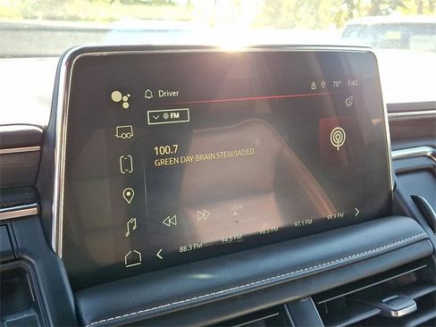 Used 2024 GMC Yukon SLT image 15