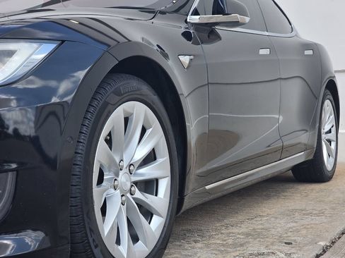 Used 2018 Tesla Model S 75D AWD/4WD image 34