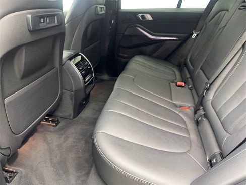 Used 2022 BMW X5 sDrive40i image 34