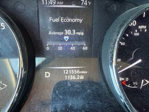 Used 2016 Nissan Rogue S AWD/4WD image 12