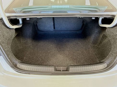 Used 2025 Volkswagen Jetta Sport image 24