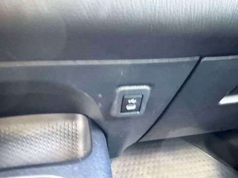 Used 2024 Toyota Corolla LE FWD image 22