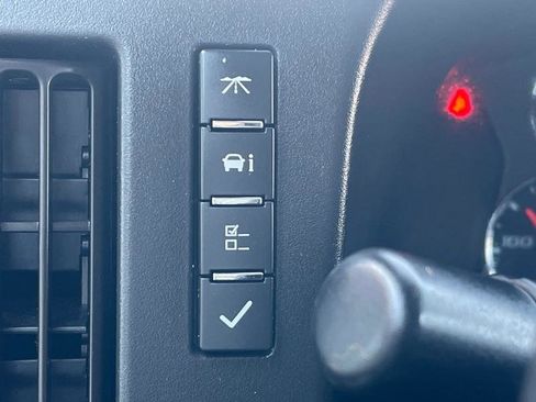 Used 2020 Chevrolet Express 2500 w/ Driver Convenience Package image 27