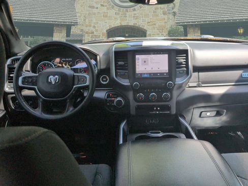 Used 2023 RAM 1500 Big Horn AWD/4WD image 16