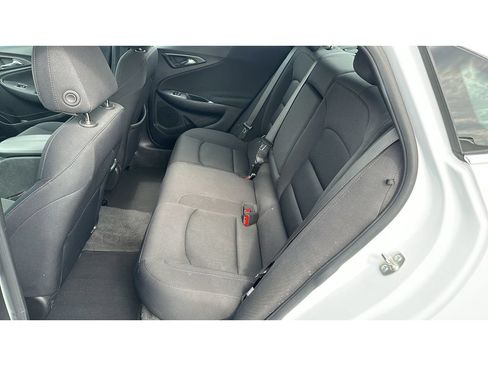 Used 2024 Chevrolet Malibu LT FWD image 18
