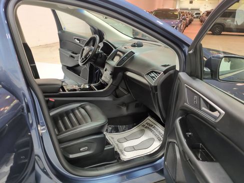 Used 2019 Ford Edge SEL w/ Equipment Group 201A AWD/4WD image 9